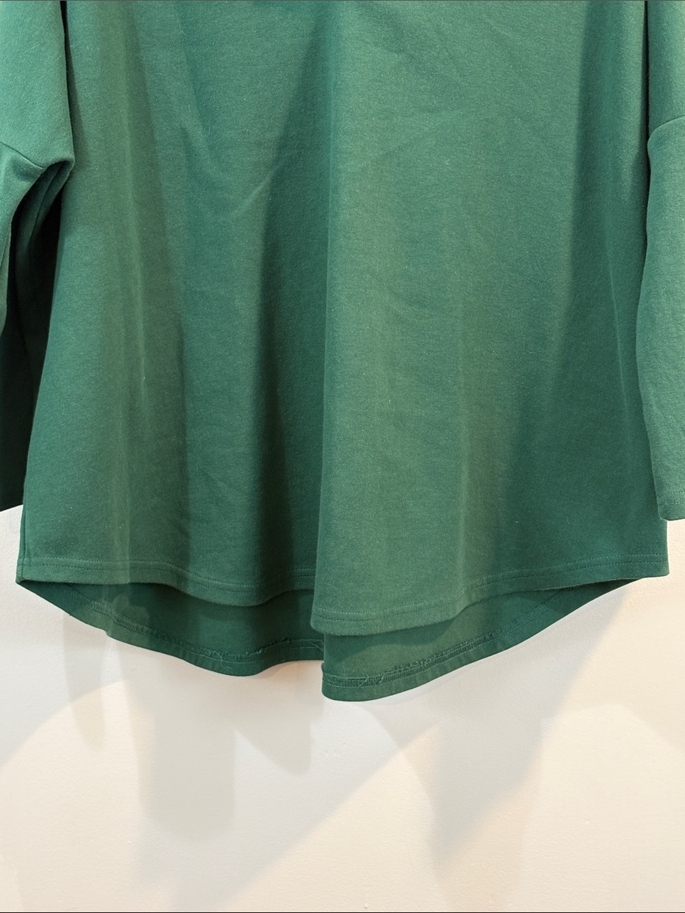 Tuckernuck Pomander Place Polo Swing High Low Sweatshirt Size XL/XXL - Picture 5 of 9